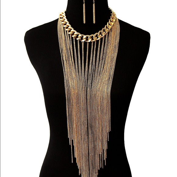 Gold tassels  necklace set