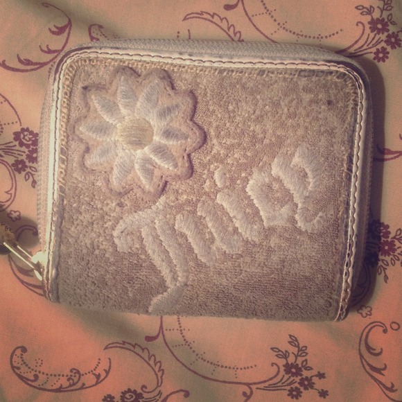 Juicy couture wallet