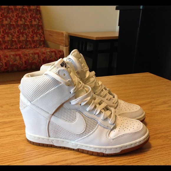 Nike wedge sneaker