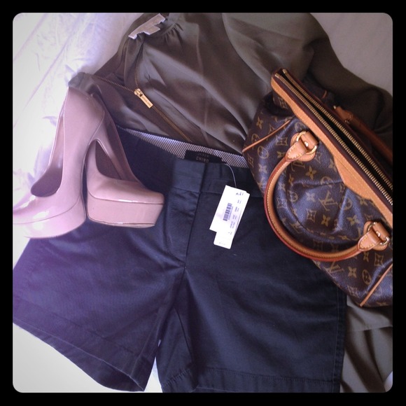 J. Crew Pants - SOLD IN A BUNDLE 💞 Brand new J.CREW CHINO shorts