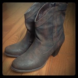 Brown Faded Cowboy Inspired Boots