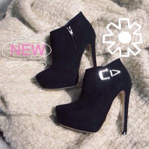 🔺NEW🔺Stiletto Booties (Aldo Brand)