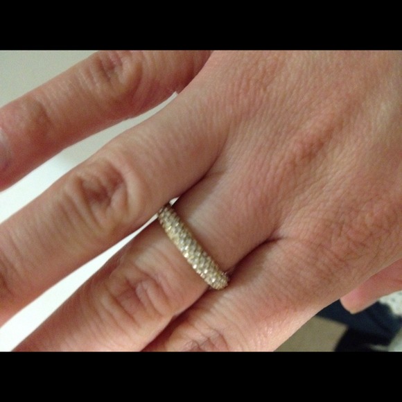 Michael Kors diamond ring - Picture 2 of 4