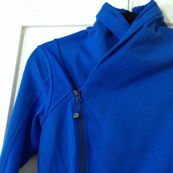 🚫SOLD🚫Lululemon Bhakti Jacket - Picture 2 of 4