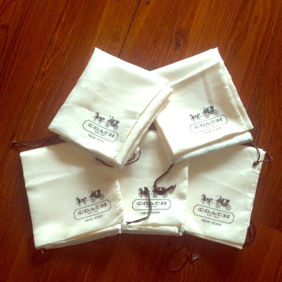 🌷5 pcs Authentic Coach Dustbag🌷