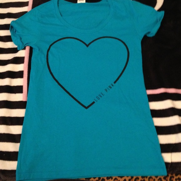 ❌❌SOLD❌❌Victoria's Secret PINK t-shirt