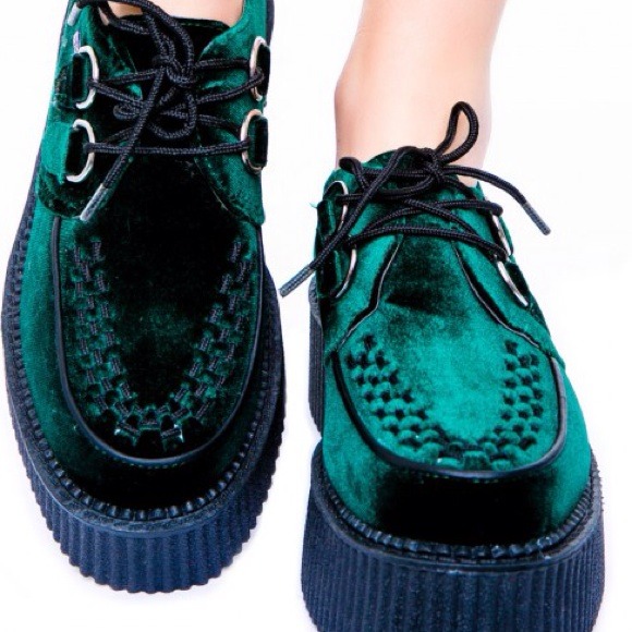 LOOKING FOR TUK MONDO VELVET CREEPER