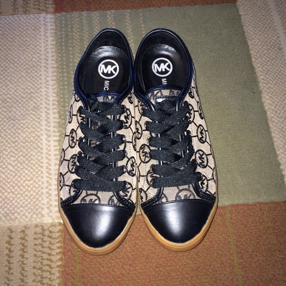 Michael Kors city sneaker! 👟