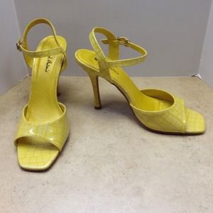 Michael Antonio Yellow Heels, Size 7.5!!