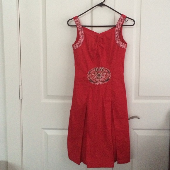 NWOT Stylish dress - Picture 1 of 4