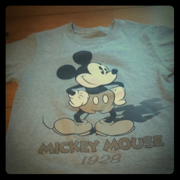 Mickey mouse tee!