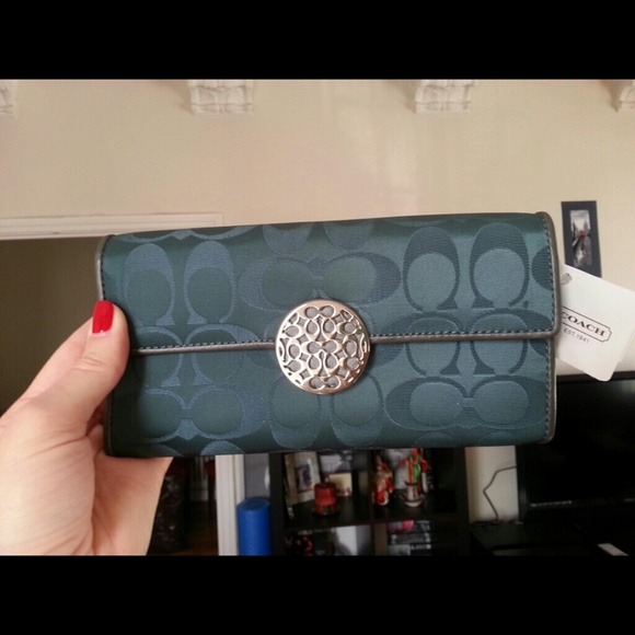 Authentic Coach Wallet ($50 PP)