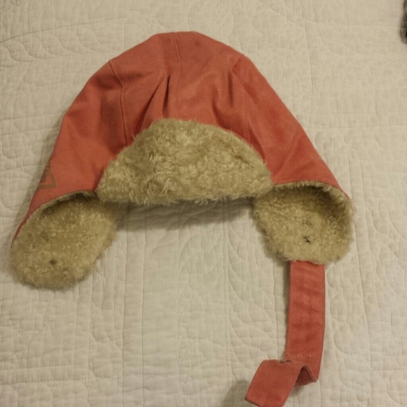 Hat - Picture 2 of 3