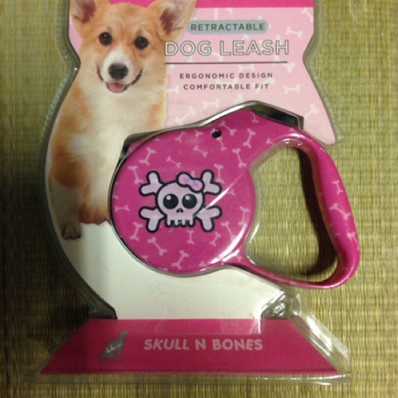 SOLD. Retractable Dog Leash