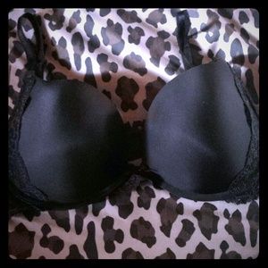 VS black push up bra