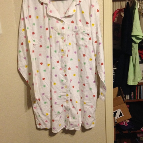 LL Bean XL conversation hearts sleep shirt