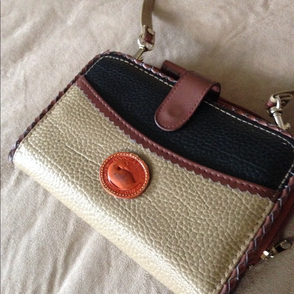 Dooney & Bourke Cross Body Wallet w/Address Book
