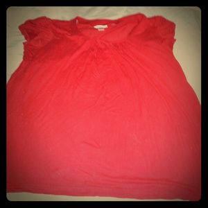 **SOLD**Simple Red Flowy Top