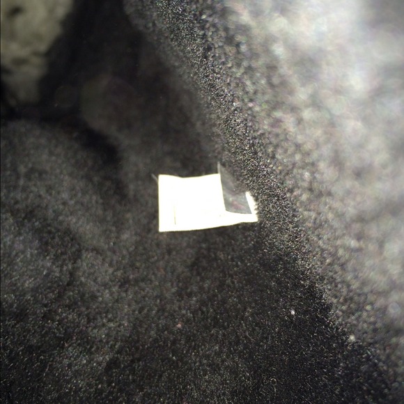 Authentic tall black uggs - Picture 4 of 4