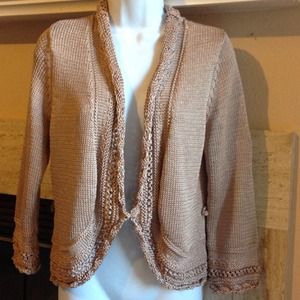 📌PRICE DROP📌White House Black Market sweater