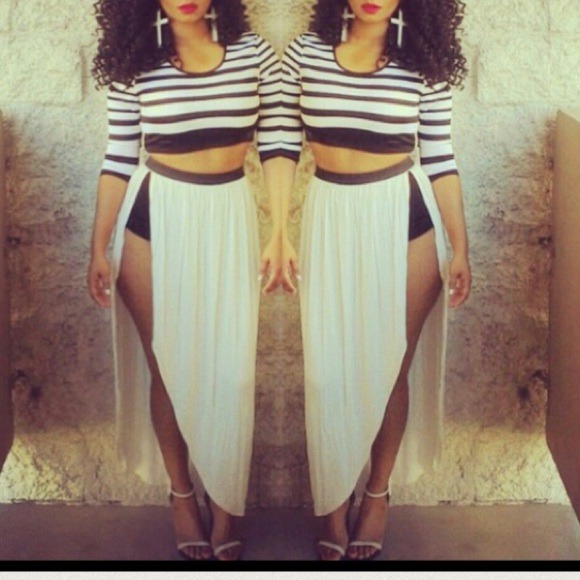 Dresses & Skirts - High slit two tone skirt 💕on hold