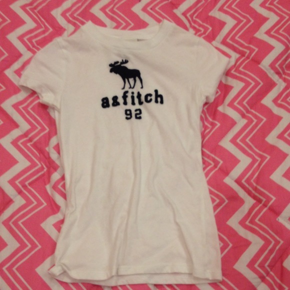 A&F kids white graphic tee