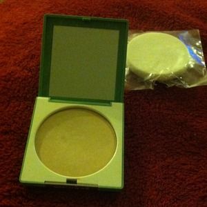 Clinique stay matte sheer pressed powder 101