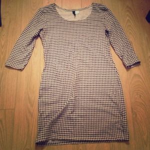 H&M houndstooth dress