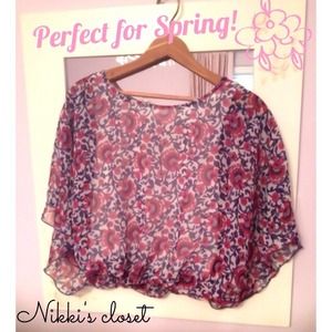 Mimi Chica ( BP Nordstrom) floral crop blouse.