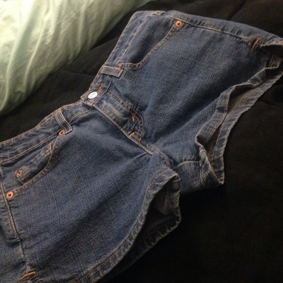 Levi's size 5 jean shorts