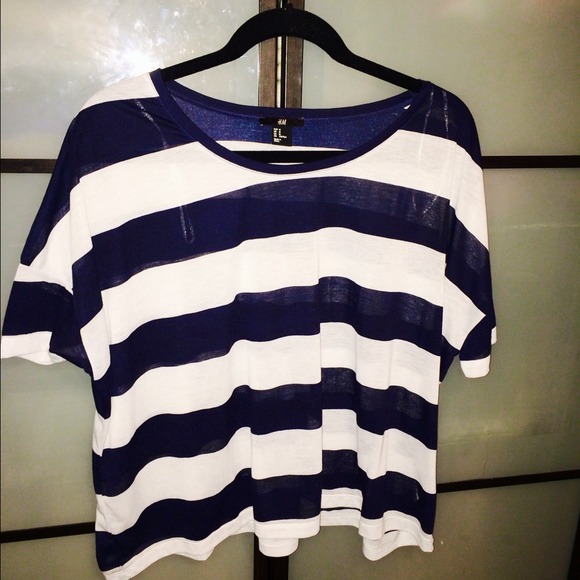 H&M Top - Picture 2 of 2