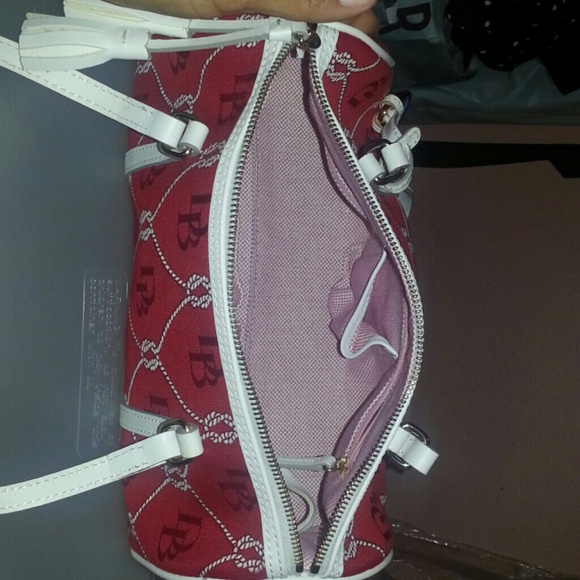 Purse - Picture 2 of 3