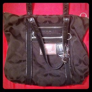****Sold in a bundle!**** Coach Poppy Tote Black