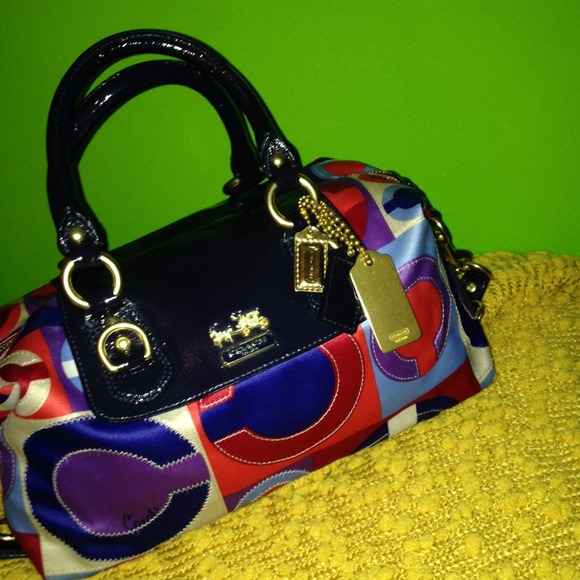 Coach Bag. - Picture 2 of 4