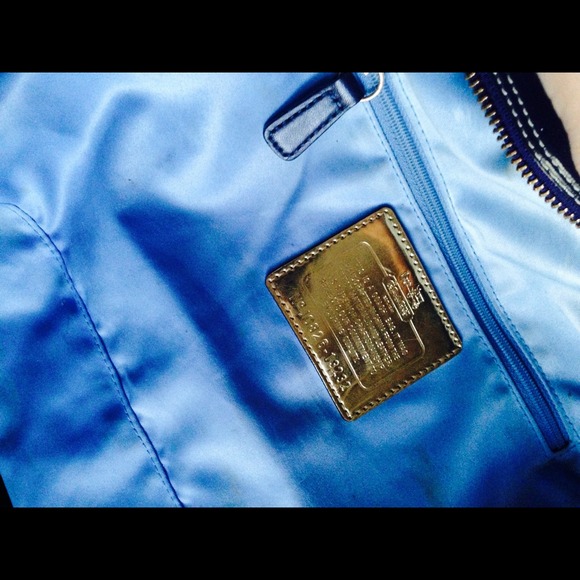 Coach Bag. - Picture 3 of 4