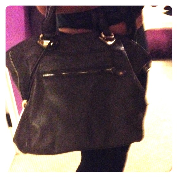 Cute grey hangbag
