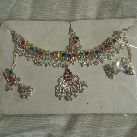 Indian jewelry set - Picture 2 of 2