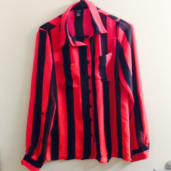 Red and black button down - Picture 3 of 4