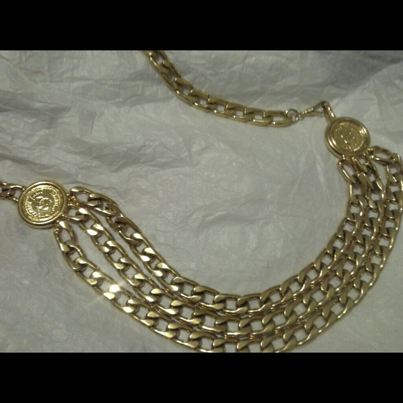 Triple link CHANEL belt Vintage