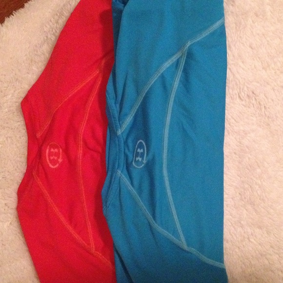 Blue Under Armour Heat Gear t shirt EUC - Picture 2 of 3