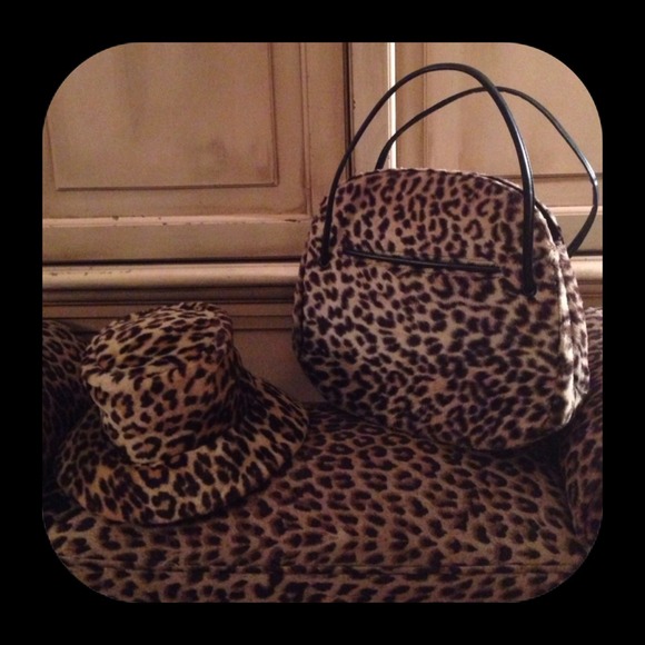 Vintage faux fur double leather straps bag - Picture 3 of 4
