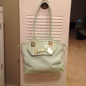 LULU mint green bag