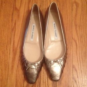 🙌SOLD🙌 Manolo Blahnik Flats!!! Only worn twice.