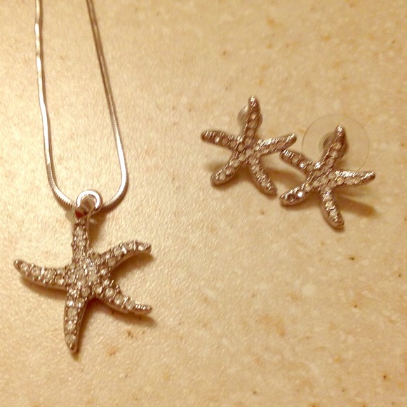 ❎SOLD❎Starfish earrings and necklace