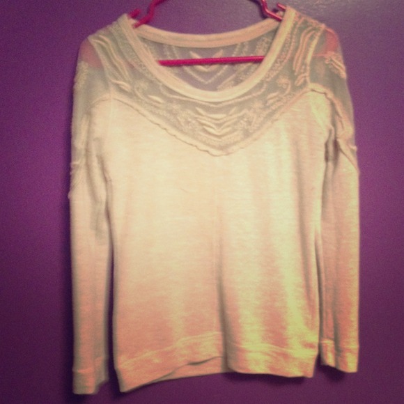 Maurice's sweatshirt