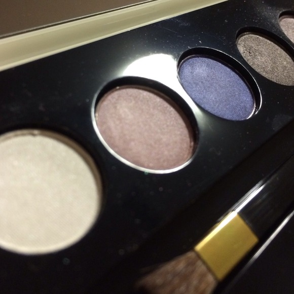 SALE $20❗️❗️❗️Estēe Lauder pure color eyeshadow - Picture 2 of 4