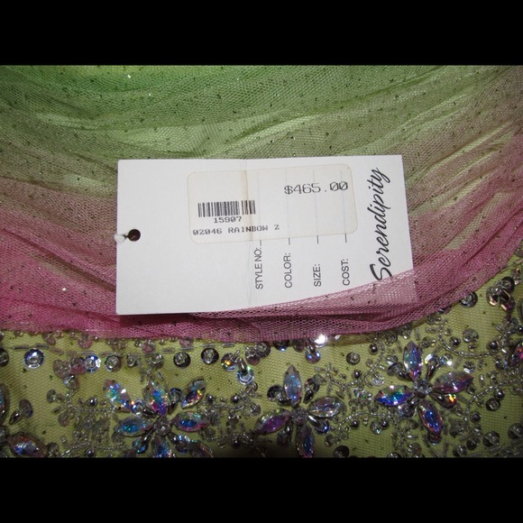 Prom dress - Picture 2 of 4