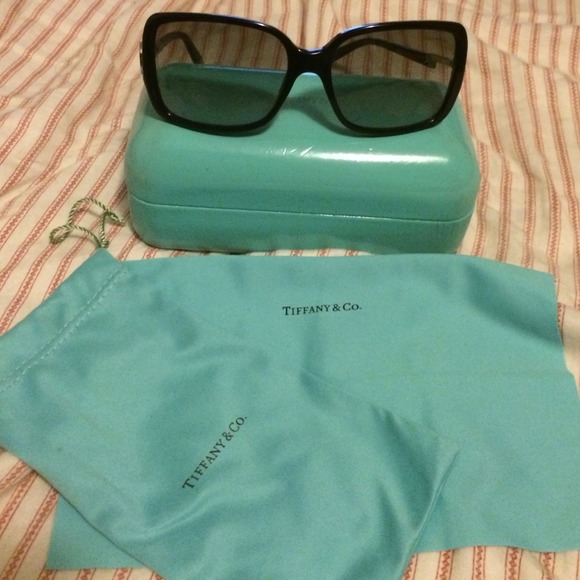 Reduced.Authentic tiffany sunglasses