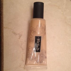 Kat Von D Concealer