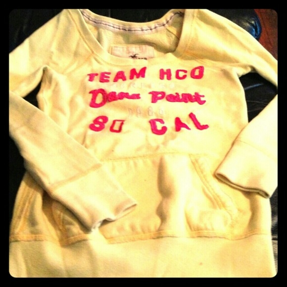 Hollister yellow pullover!!